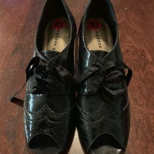 Oxford lace-up peep toe heels